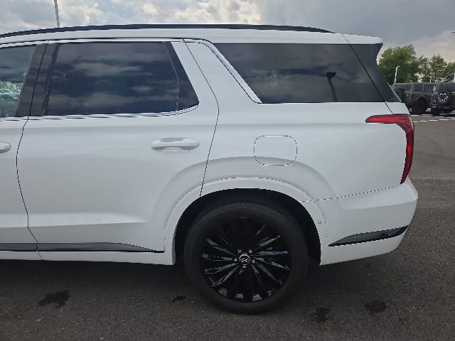 Used 2025 Hyundai Palisade Calligraphy AWD/4WD image 16