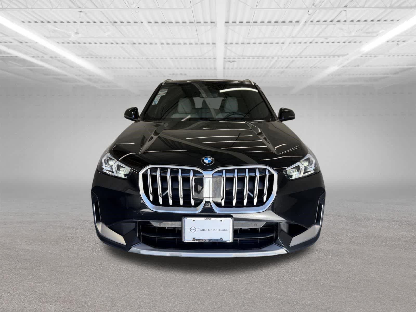Used 2025 BMW X1 xDrive28i w/ Premium Package AWD/4WD image 8