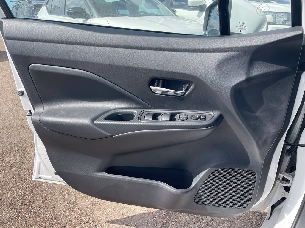 Certified 2025 Nissan Versa SV w/ Trunk Package FWD image 12