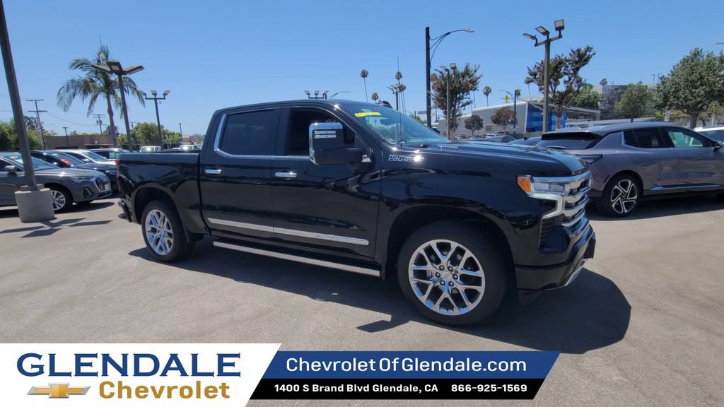 Certified 2023 Chevrolet Silverado 1500 High Country w/ High Country Premium Package AWD/4WD image 2
