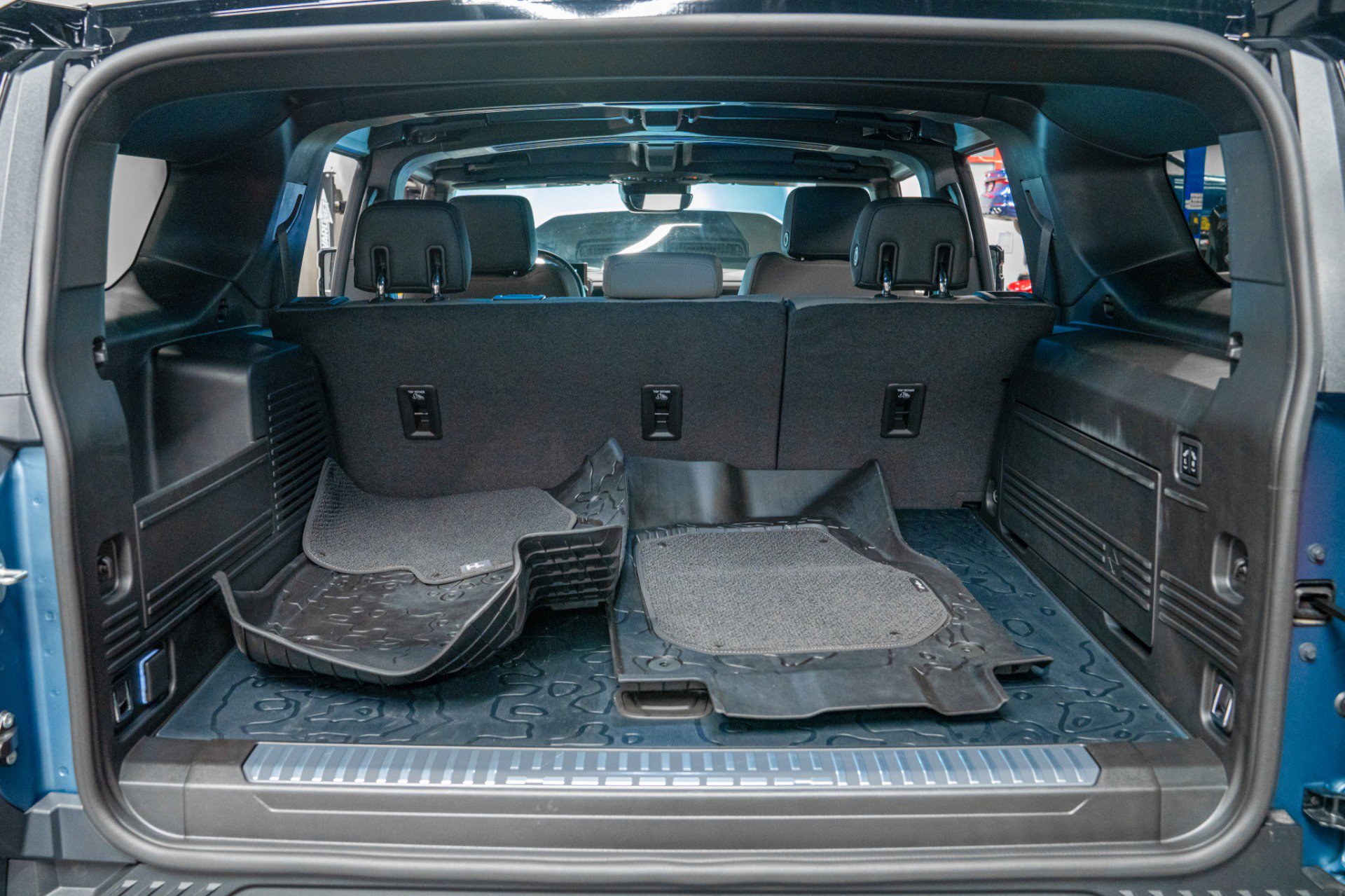 Used 2024 GMC Hummer EV 3X w/ Omega Edition image 17