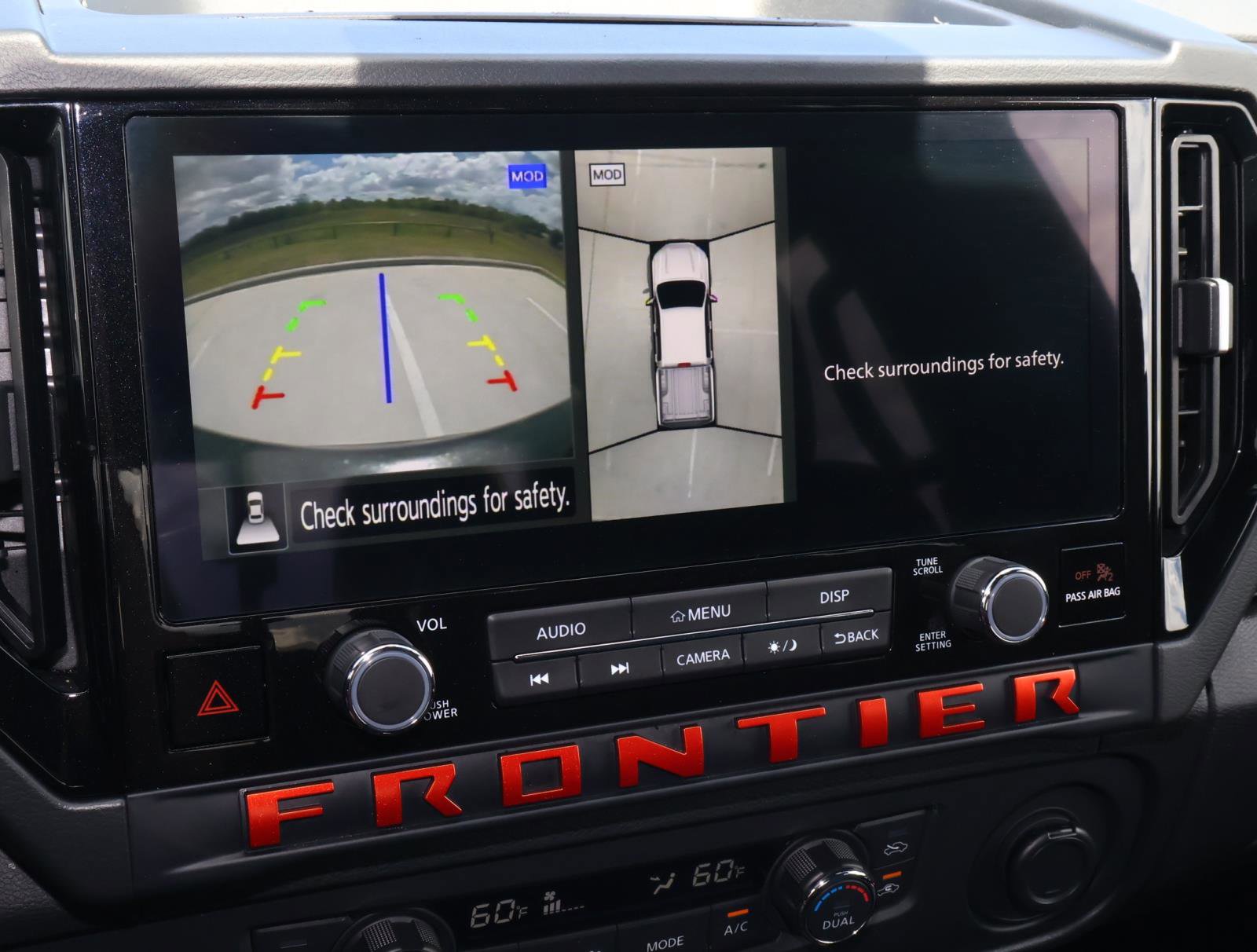 Used 2025 Nissan Frontier PRO-4X w/ Pro Convenience Package image 30