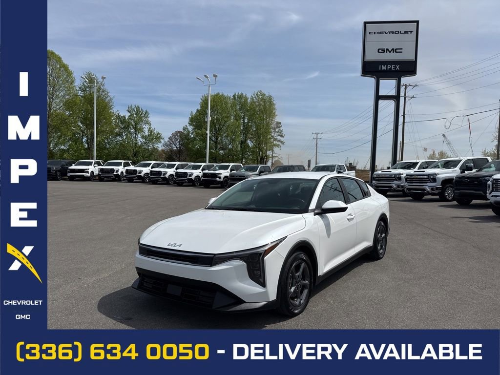 Used 2025 Kia K4 FWD image 1