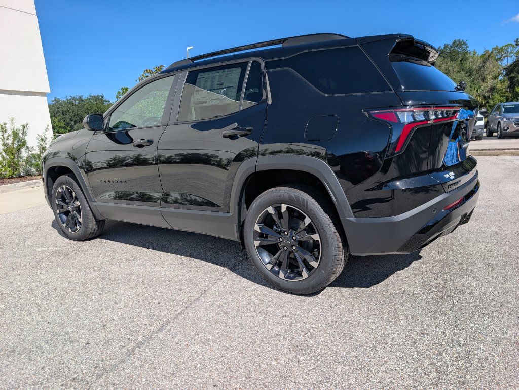 New 2027 Chevrolet Equinox RS FWD image 6