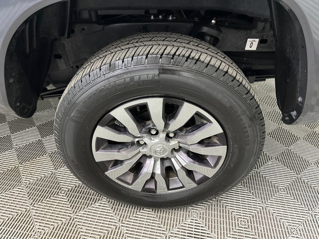 Used 2022 Toyota Tacoma Limited RWD image 20