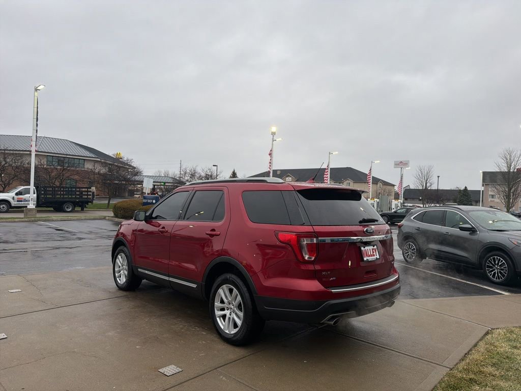 Certified 2018 Ford Explorer XLT w/ Equipment Group 201A image 5