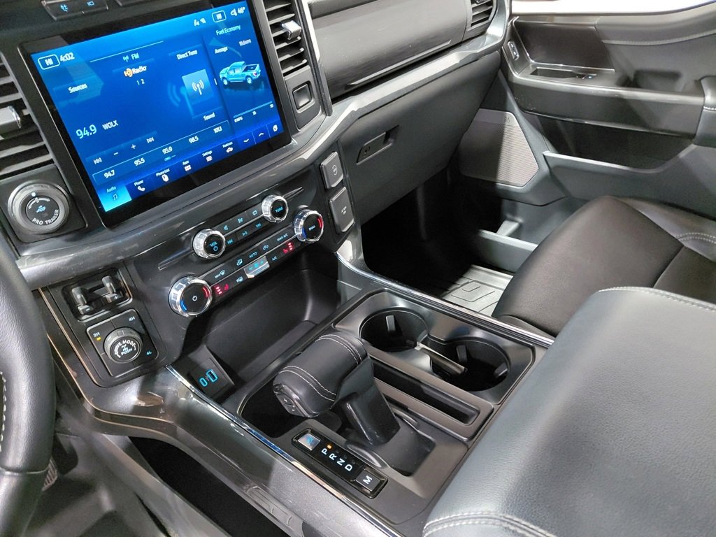 Certified 2022 Ford F150 XLT w/ Equipment Group 302A High image 31