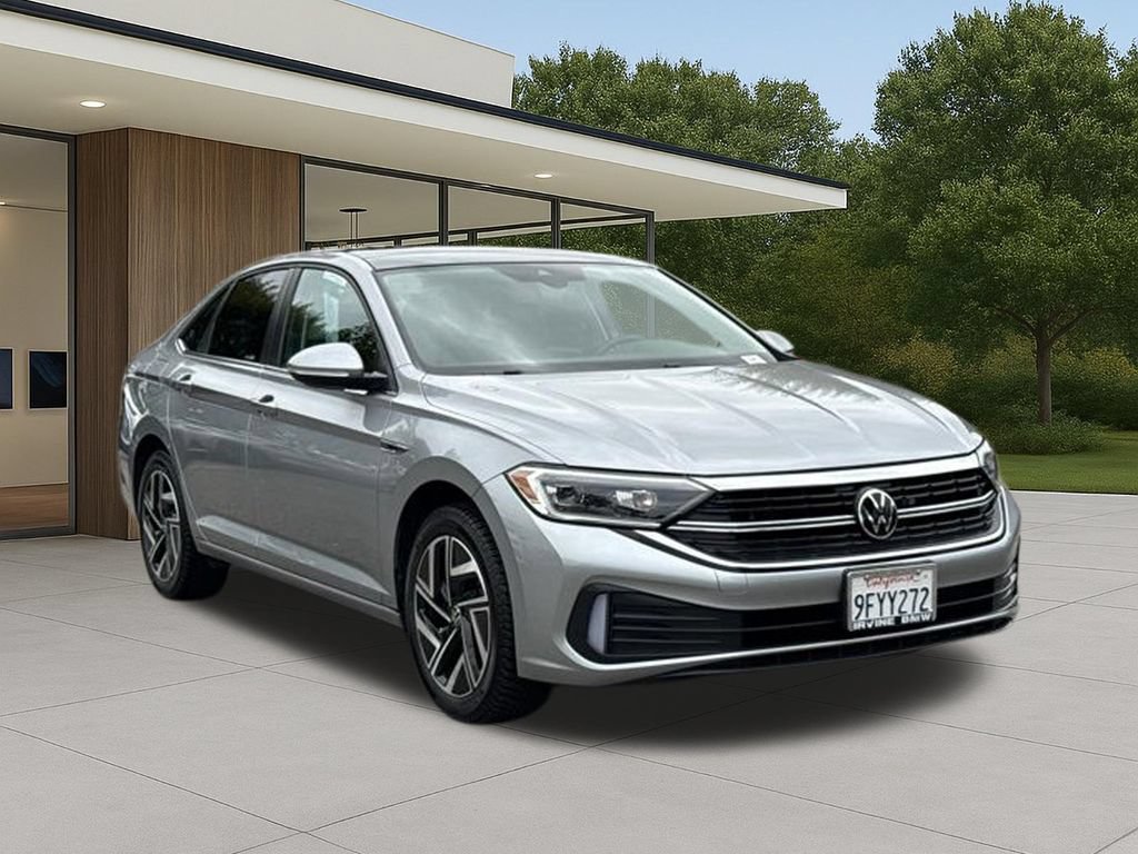 Used 2023 Volkswagen Jetta SEL FWD image 6