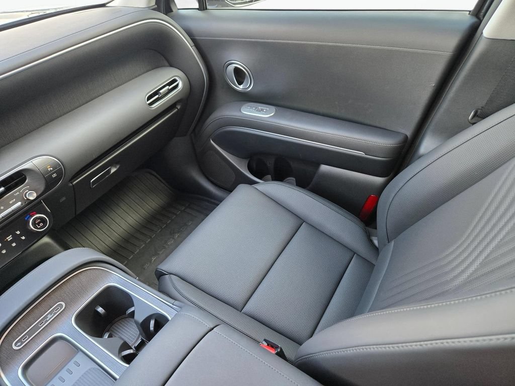Certified 2026 Hyundai Palisade SEL Premium FWD image 21