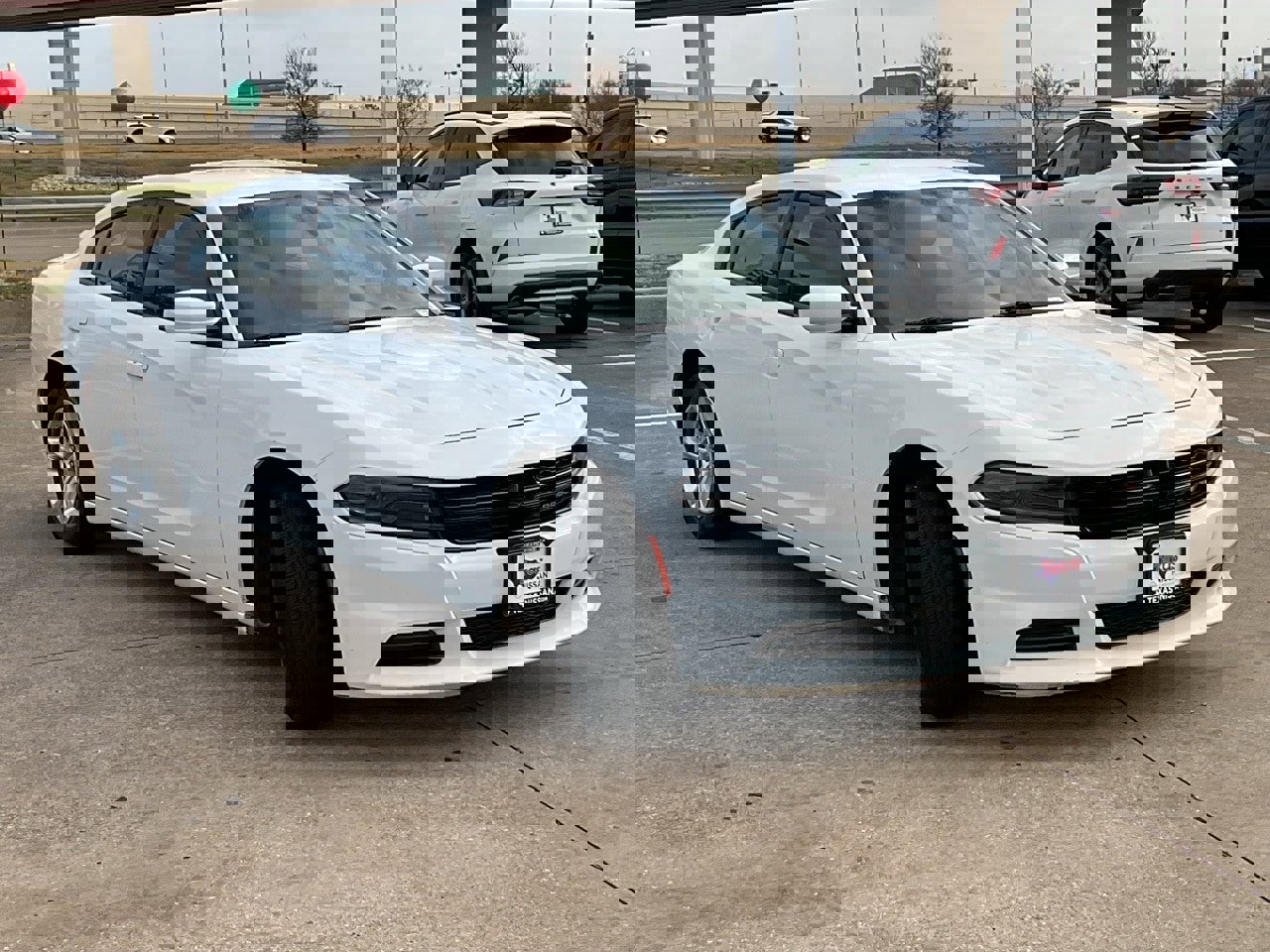 Used 2022 Dodge Charger SXT image 4