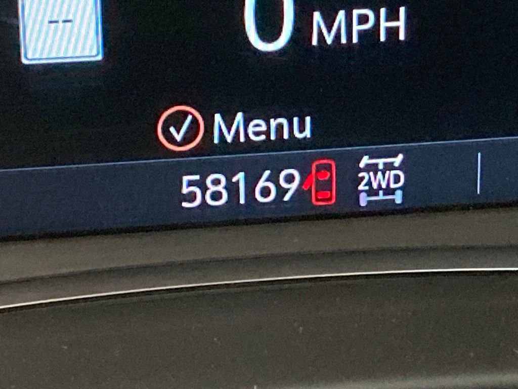 Used 2023 GMC Acadia SLT image 9