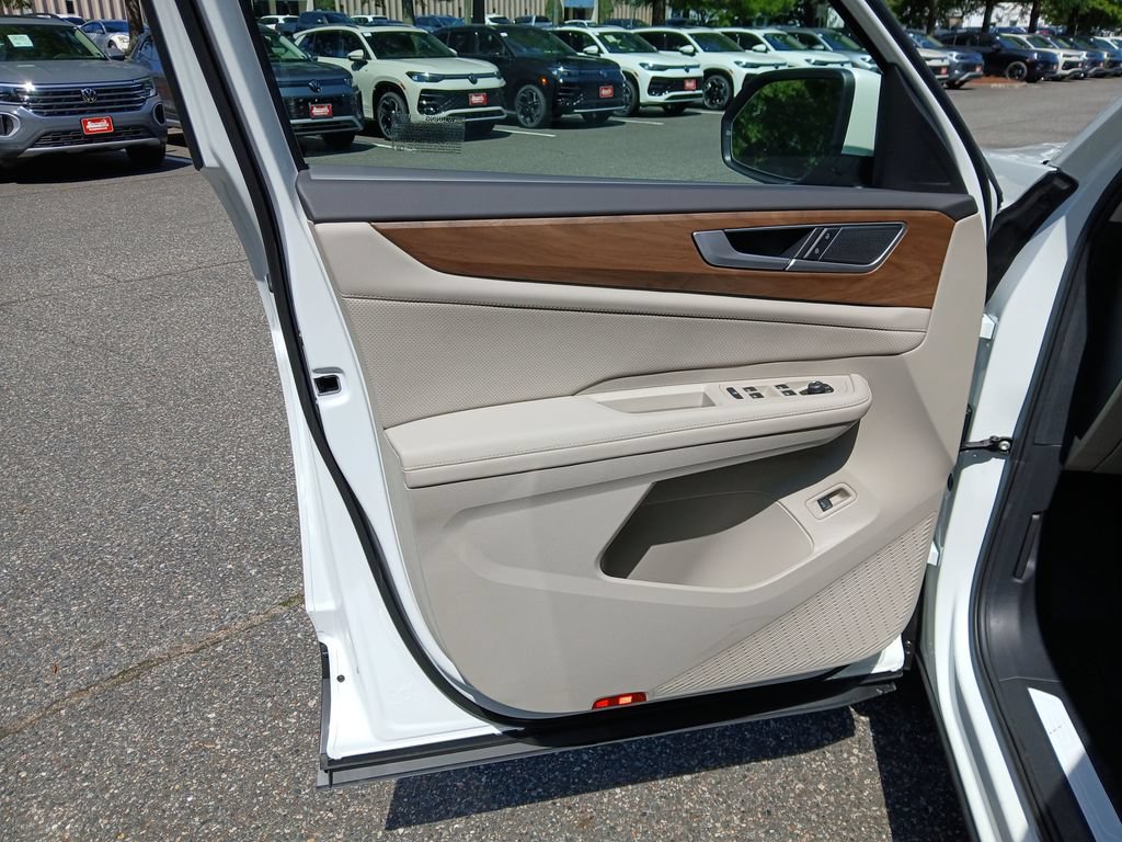 New 2026 Volkswagen Atlas SE FWD image 10