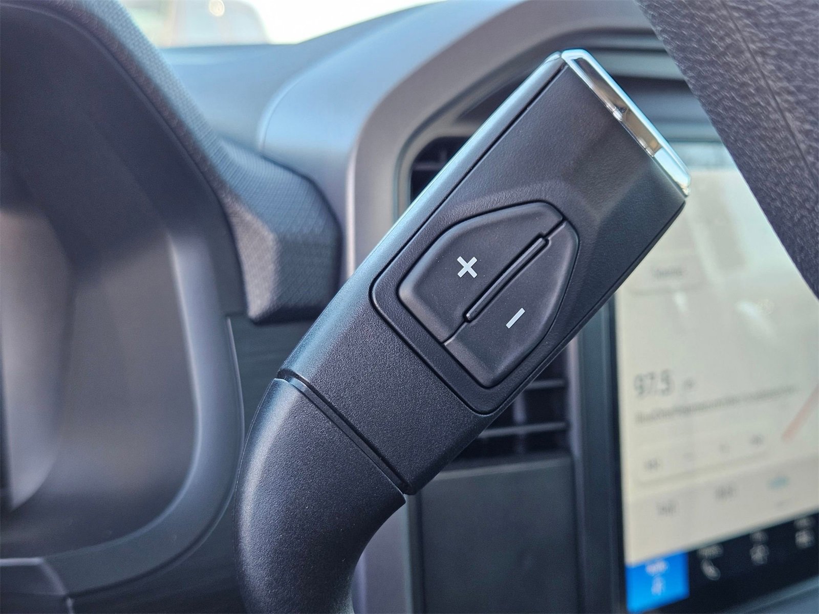 New 2025 Ford F150 XLT image 15