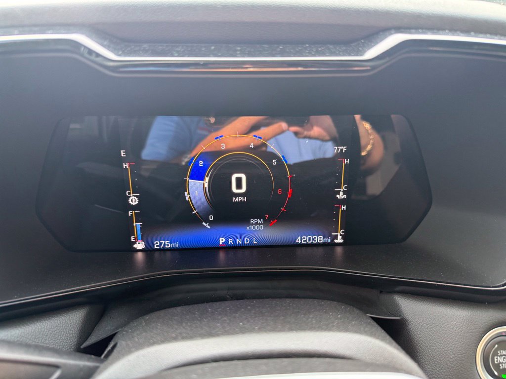 Used 2023 Chevrolet Colorado LT RWD image 9