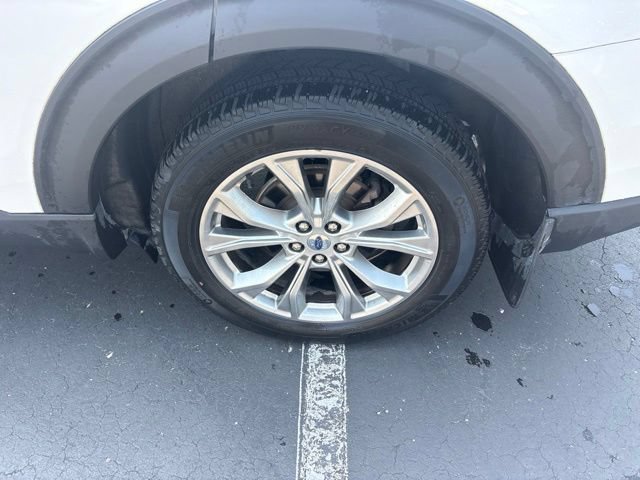 Used 2022 Ford Explorer Limited w/ Equipment Group 301A AWD/4WD image 10