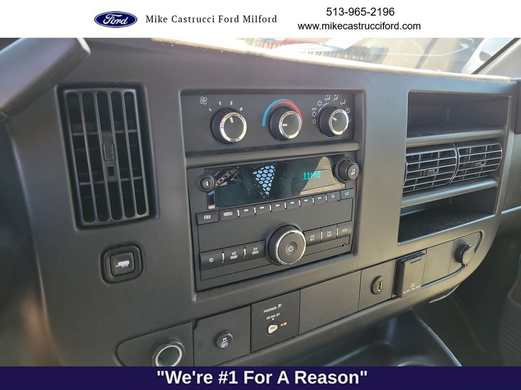 Used 2017 GMC Savana 2500 RWD image 33