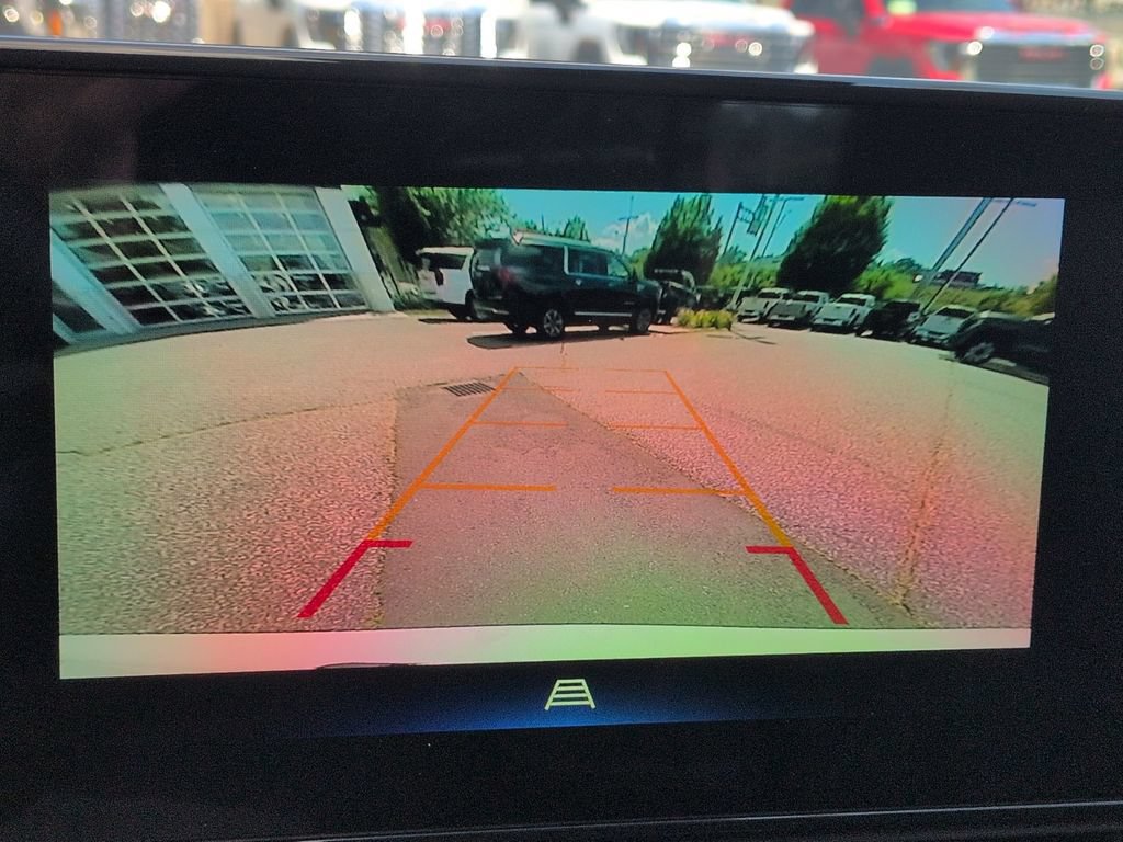 New 2026 Chevrolet Trax LT w/ Driver Confidence Package FWD image 18