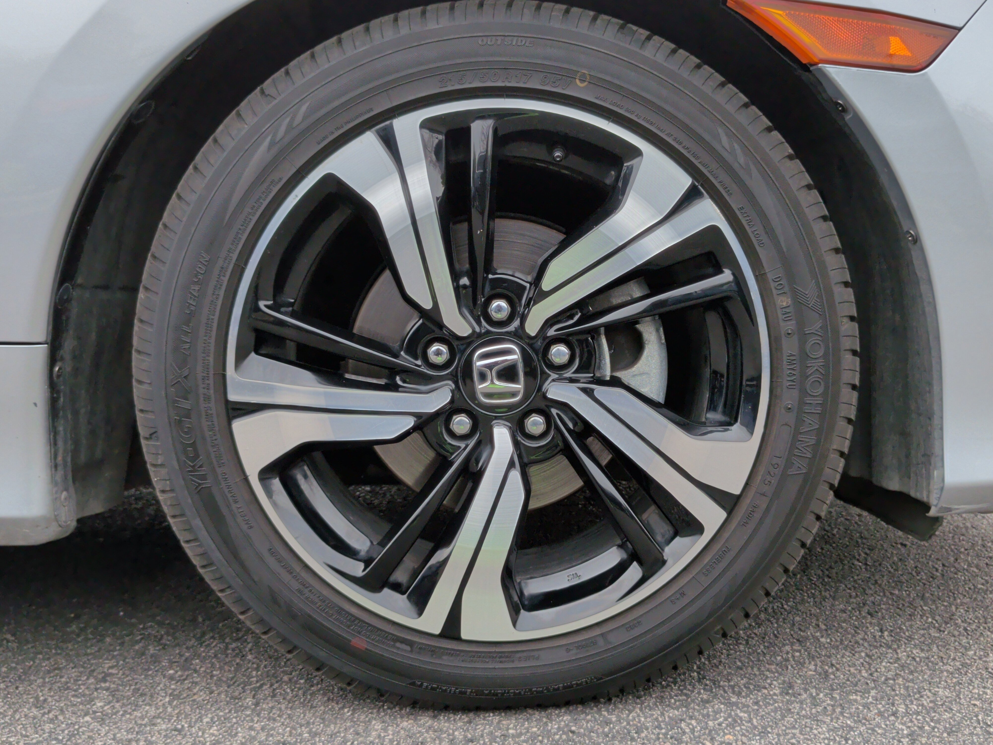 Used 2016 Honda Civic Touring image 11