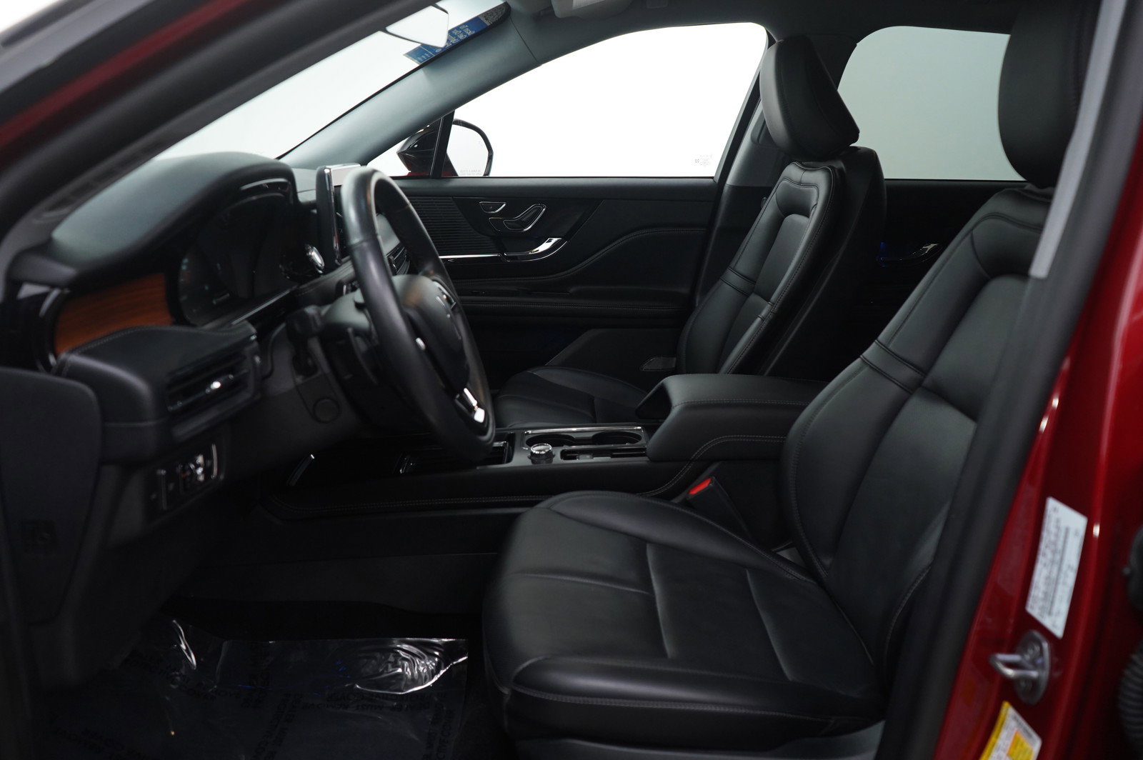 Used 2022 Lincoln Corsair Reserve w/ Elements Package image 15