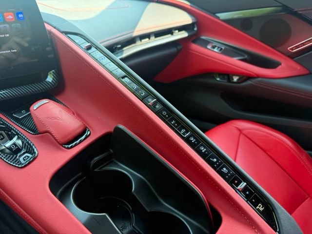 Used 2025 Chevrolet Corvette Stingray Preferred Conv w/ Stealth Interior Trim Package RWD image 32
