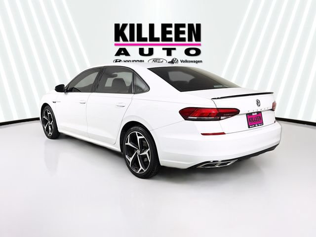 Used 2022 Volkswagen Passat 2.0T R-Line FWD image 5