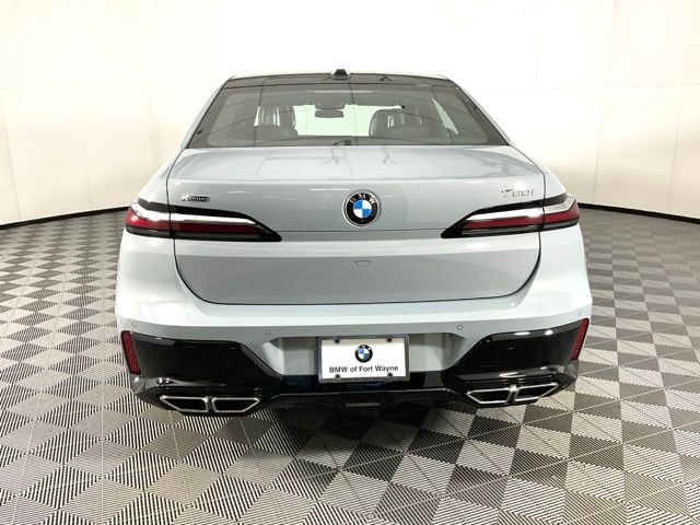 Certified 2024 BMW 760i xDrive AWD/4WD image 5