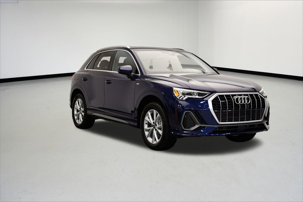 Used 2025 Audi Q3 2.0T Premium w/ Convenience Package image 7