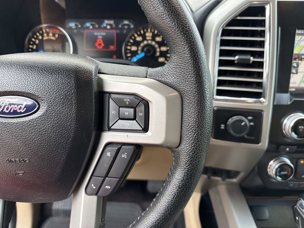 Used 2015 Ford F150 Lariat image 25