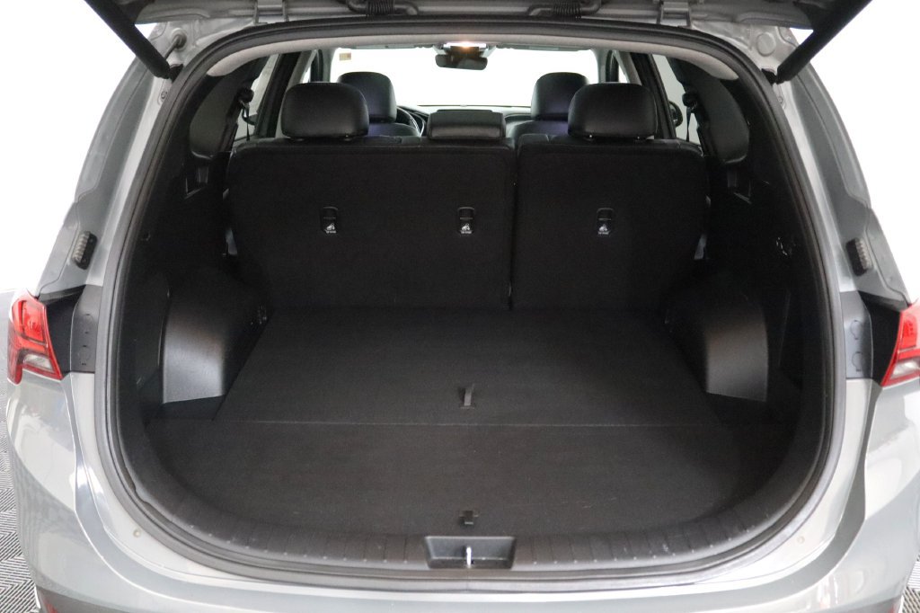 Used 2022 Hyundai Santa Fe Limited AWD/4WD image 29
