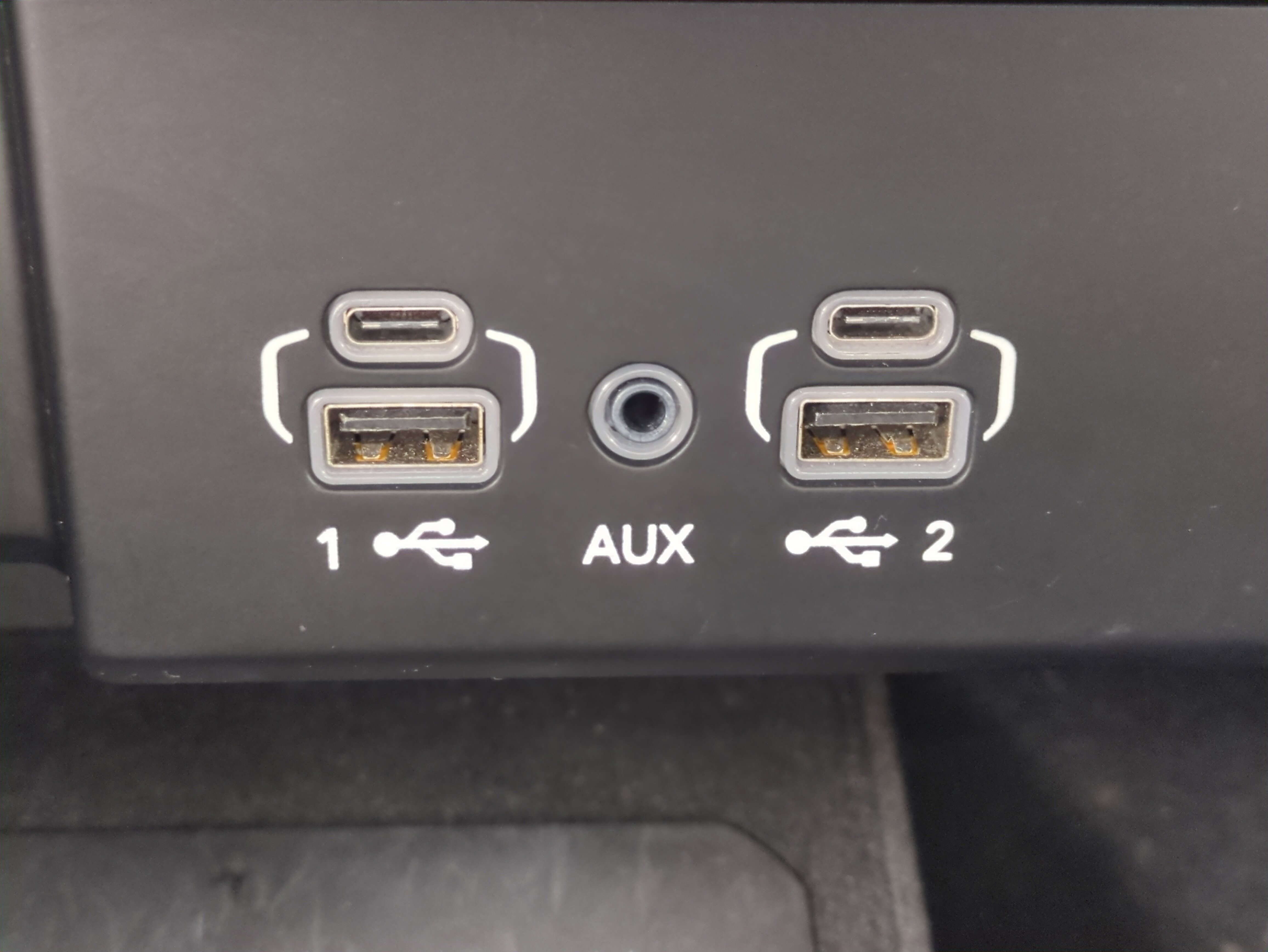 Certified 2024 Jeep Wagoneer L Series III w/ Flexible Seating Group image 23