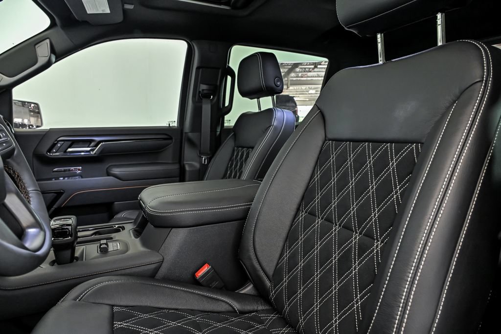 New 2026 GMC Sierra 1500 AT4 w/ Technology Package AWD/4WD image 9