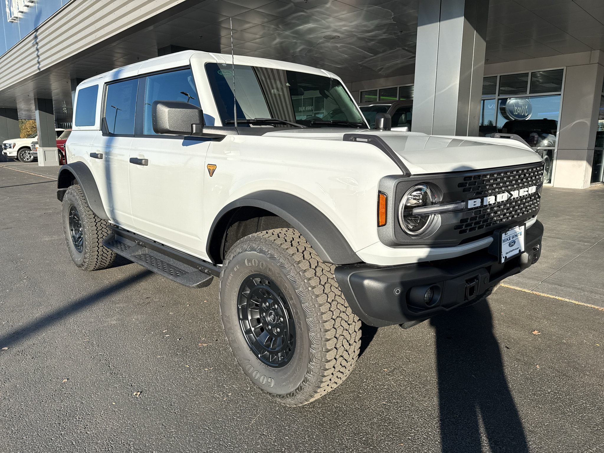 New 2026 Ford Bronco Badlands AWD/4WD image 1