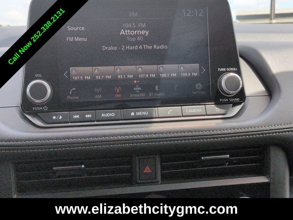Used 2025 Nissan Rogue SV FWD image 11