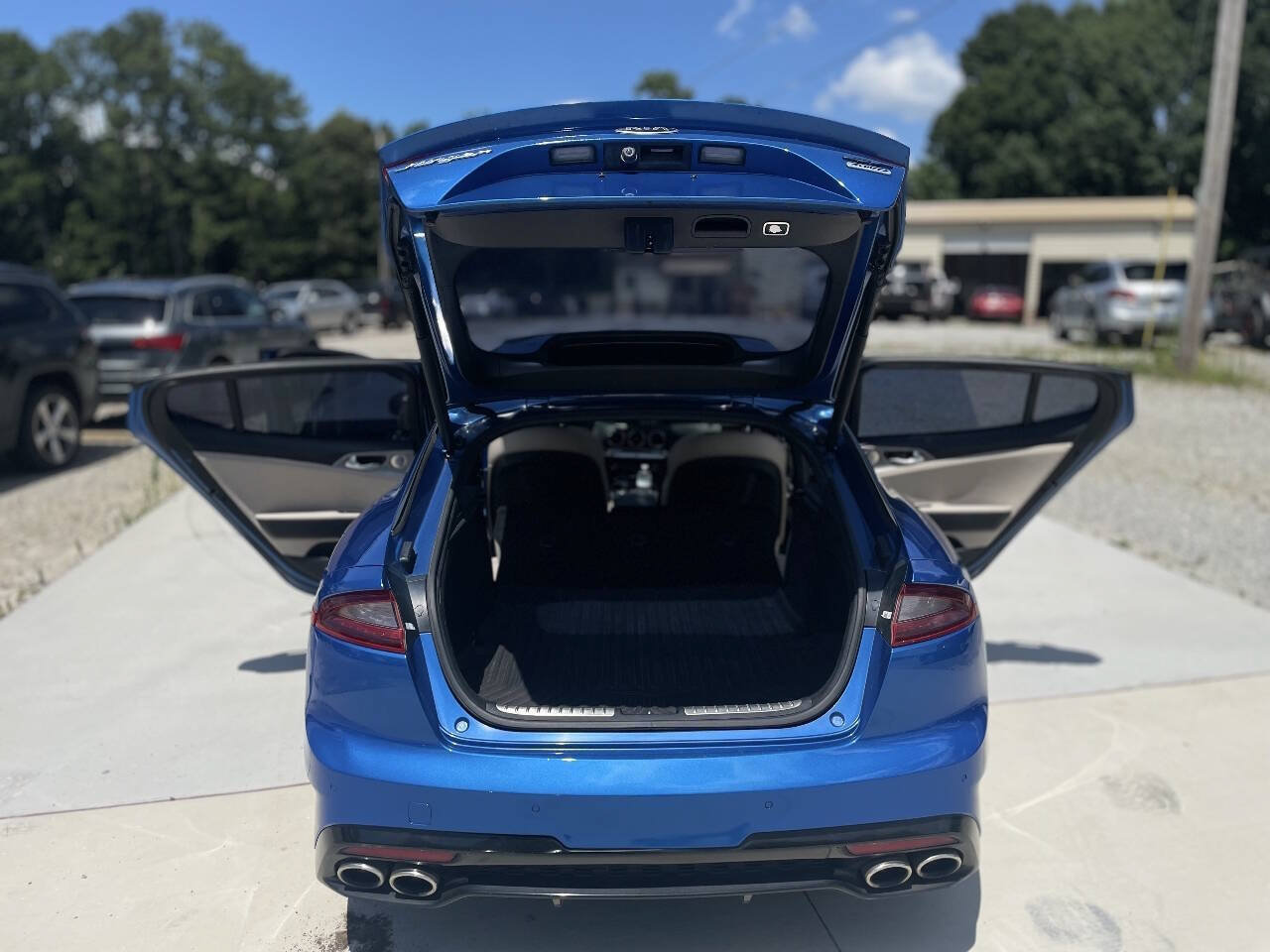 Used 2018 Kia Stinger GT2 AWD/4WD image 7