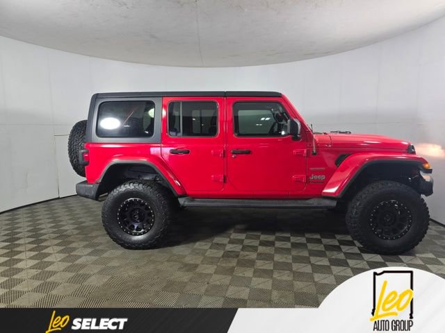Used 2019 Jeep Wrangler Unlimited Sahara AWD/4WD image 4