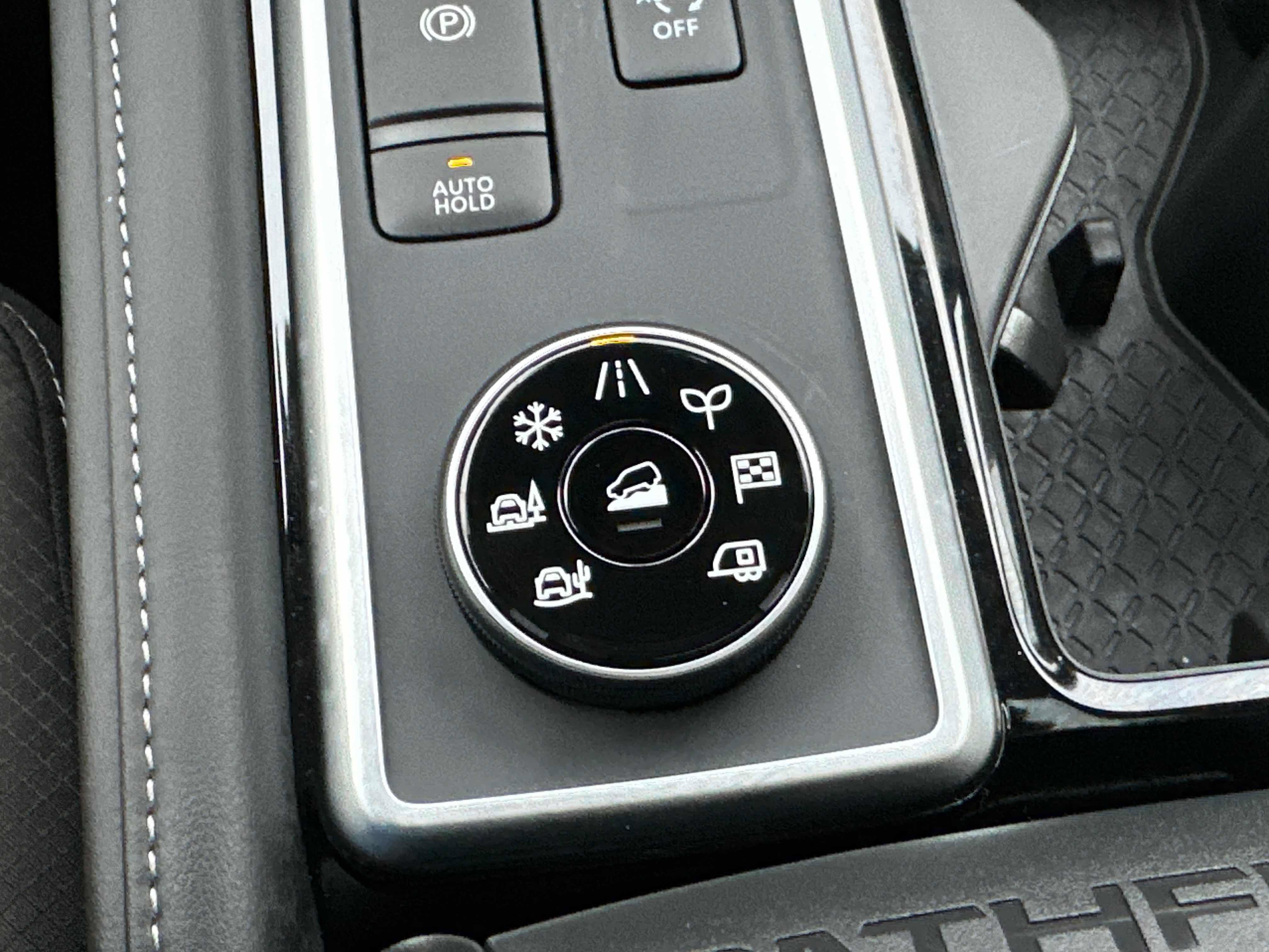 New 2026 Nissan Pathfinder SL w/ SL Premium Package image 37