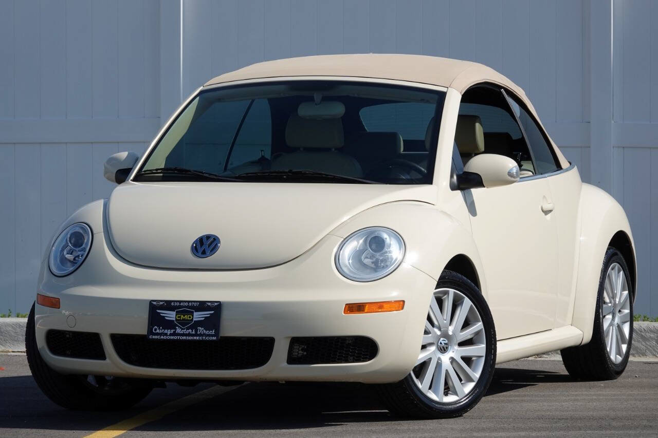 Used 2008 Volkswagen Beetle SE FWD image 2