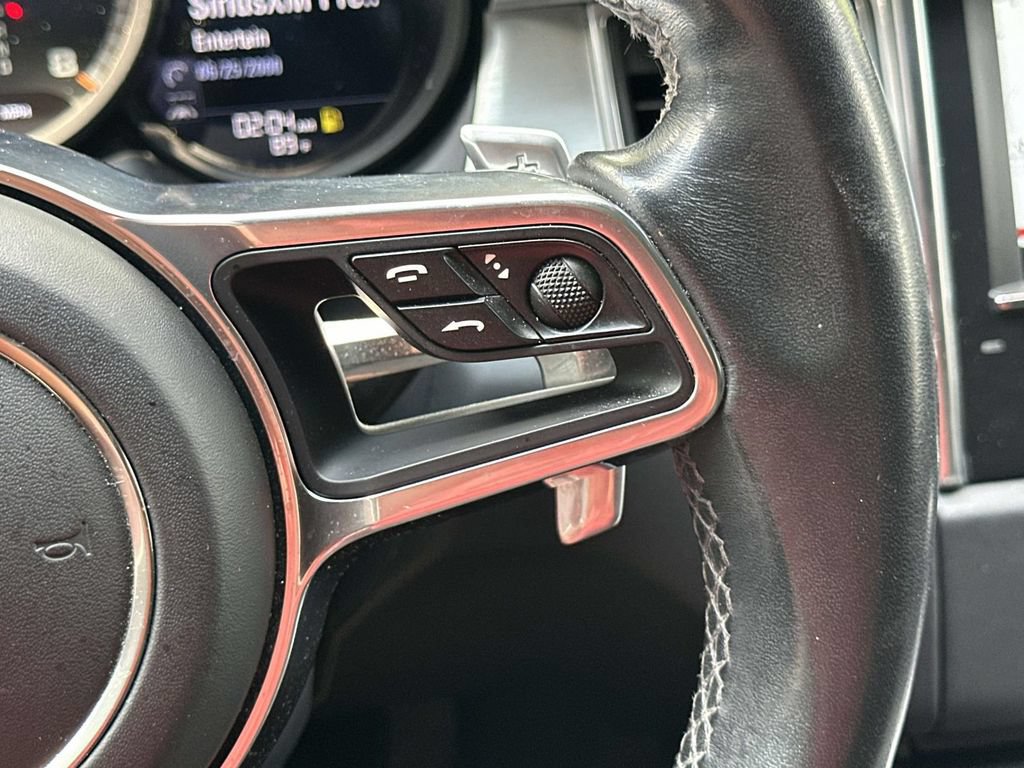 Used 2016 Porsche Macan Turbo AWD/4WD image 23