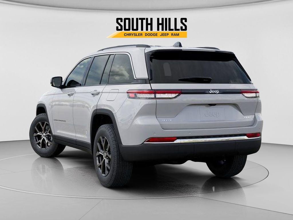 New 2025 Jeep Grand Cherokee Limited w/ Trailer Tow Package AWD/4WD video 3