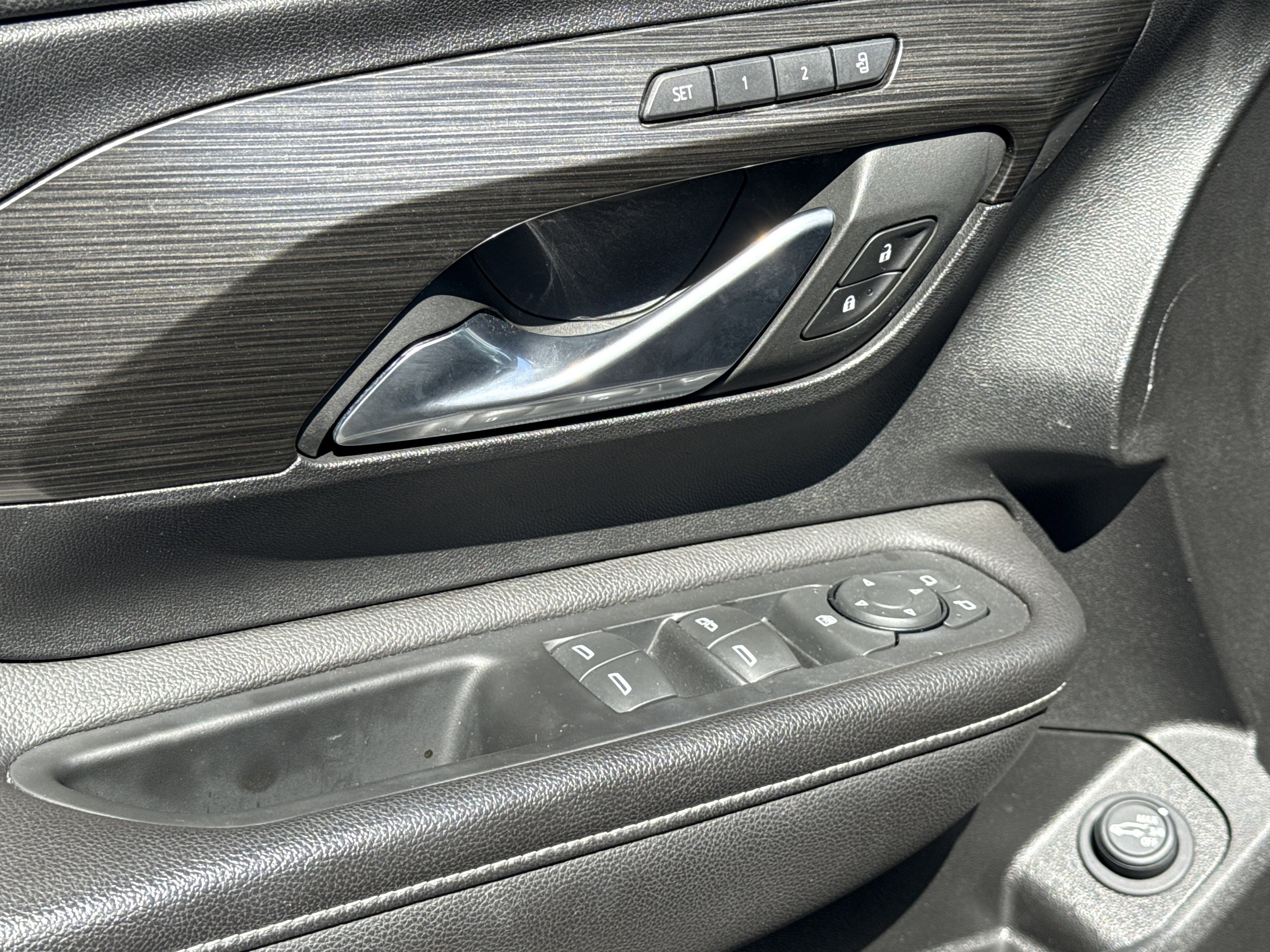 Used 2022 GMC Terrain SLT w/ LPO, Floor Liner Package image 15