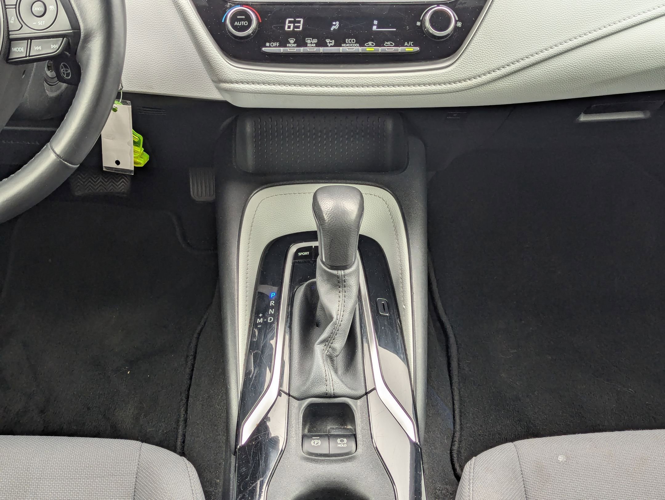 Used 2020 Toyota Corolla SE image 19