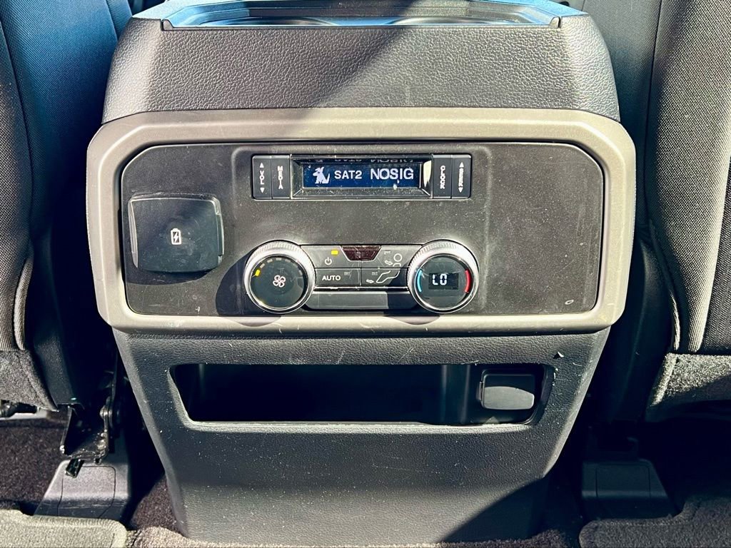 Used 2020 Ford Expedition XLT image 34