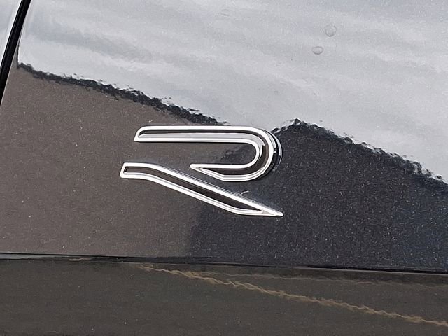 Certified 2025 Volkswagen Tiguan SE R-Line AWD/4WD image 31