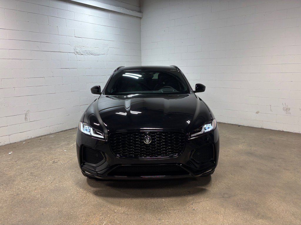 New 2026 Jaguar F-PACE R-Dynamic S image 3