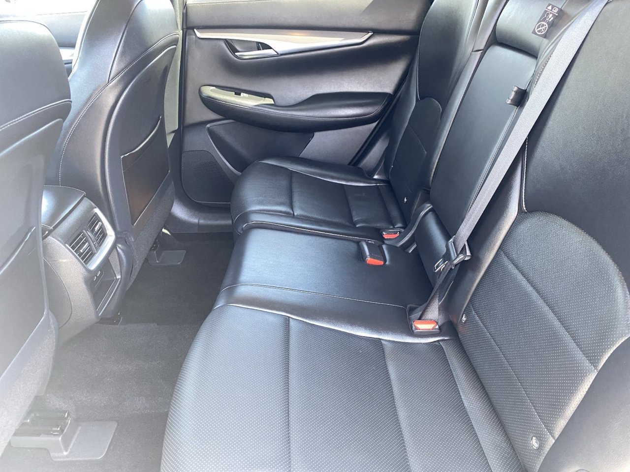 Certified 2023 INFINITI QX50 Luxe FWD image 15