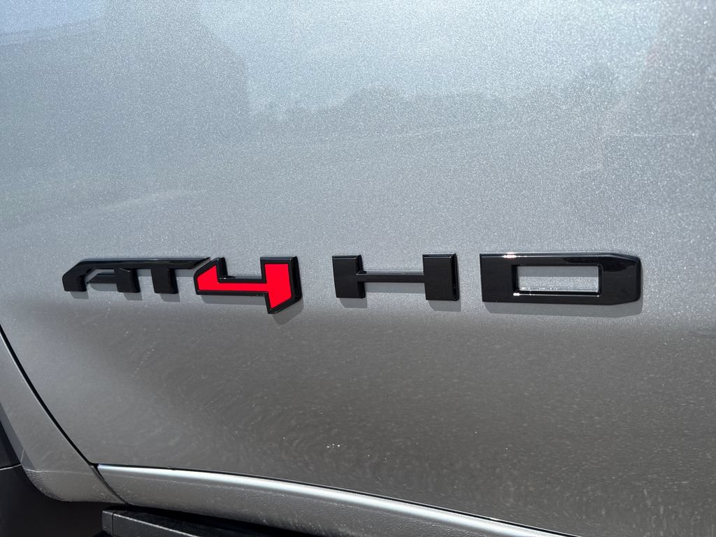 New 2026 GMC Sierra 2500 AT4 w/ AT4 Premium Plus Package AWD/4WD image 10