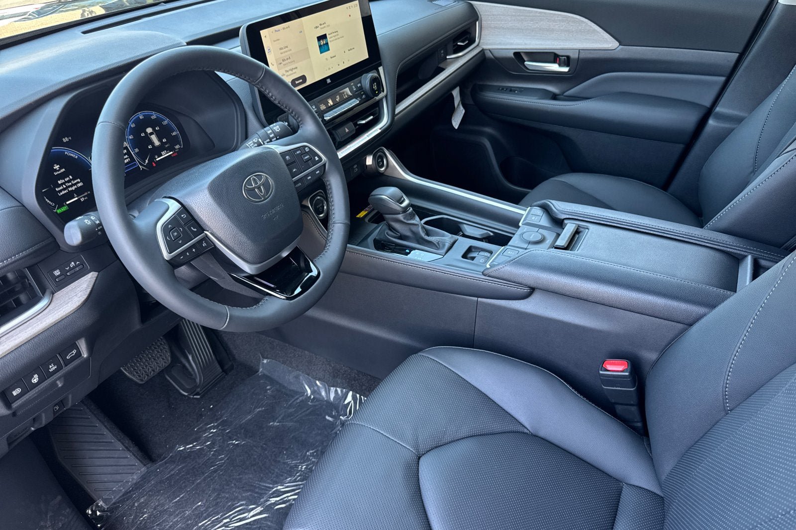 New 2026 Toyota Grand Highlander AWD Hybrid image 11