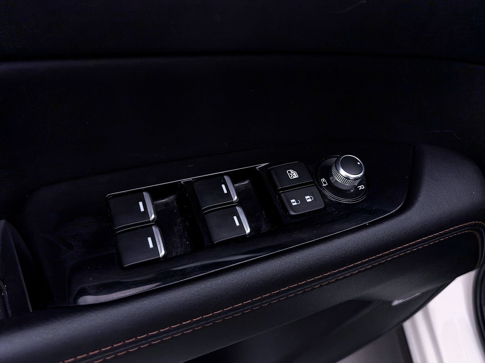 Used 2023 MAZDA CX-5 AWD 2.5 S w/ Premium Plus Pkg image 18