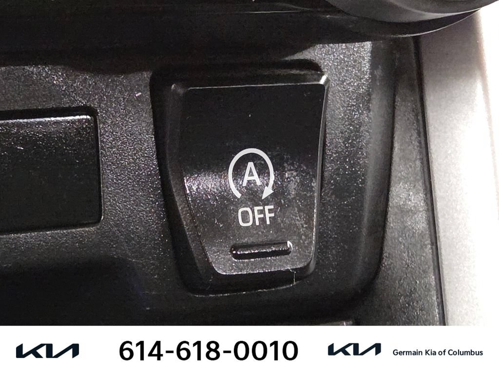 Used 2021 Toyota RAV4 LE AWD/4WD image 30
