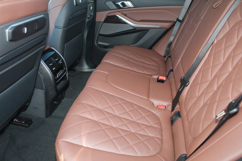 New 2026 BMW X5 xDrive50e w/ Executive Package image 22